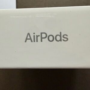 NIB SEALED Apple AirPods (2nd generation) white